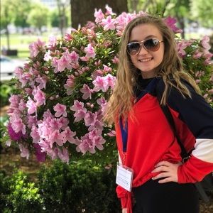 Meet your Posher, Mallory